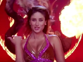 Kareena Kapoor Lickerish Expressions