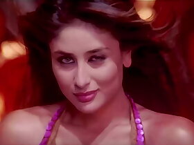 Kareena Kapoor Lickerish Expressions